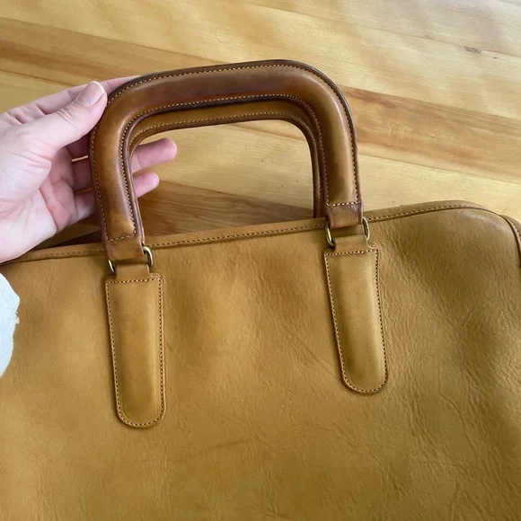 1960s Vintage Coach Putty NYC portfolio bag with handles - Picture 5 of 9